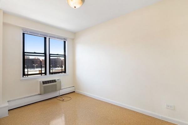 Apartment Horace Harding Expy  Queens, NY 11368, MLS-RD2970-3