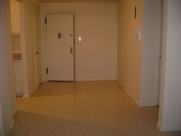 Apartment 37th Street  Queens, NY 11101, MLS-RD3042-2