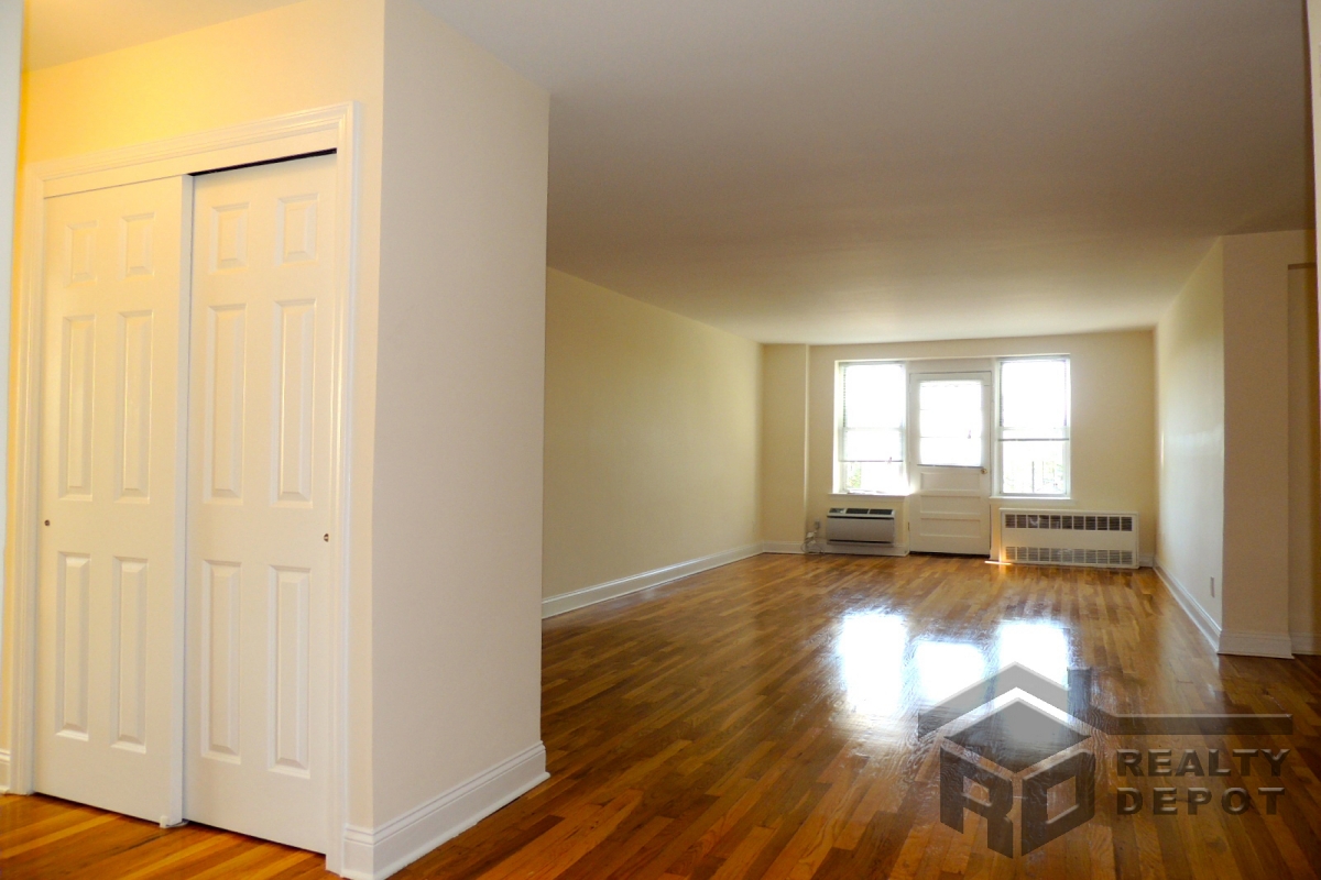 Apartment 150th Street  Queens, NY 11358, MLS-RD3059-2