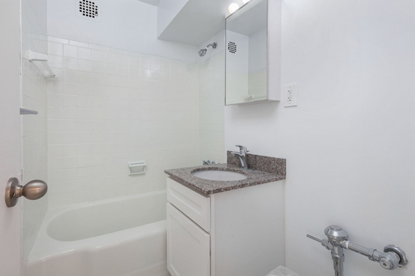 Apartment 57th Avenue  Queens, NY 11368, MLS-RD3061-2