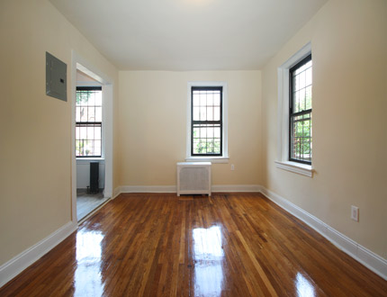 Apartment 79th Street  Queens, NY 11372, MLS-RD3107-3