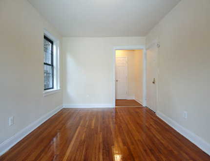 Apartment 79th Street  Queens, NY 11372, MLS-RD3107-4