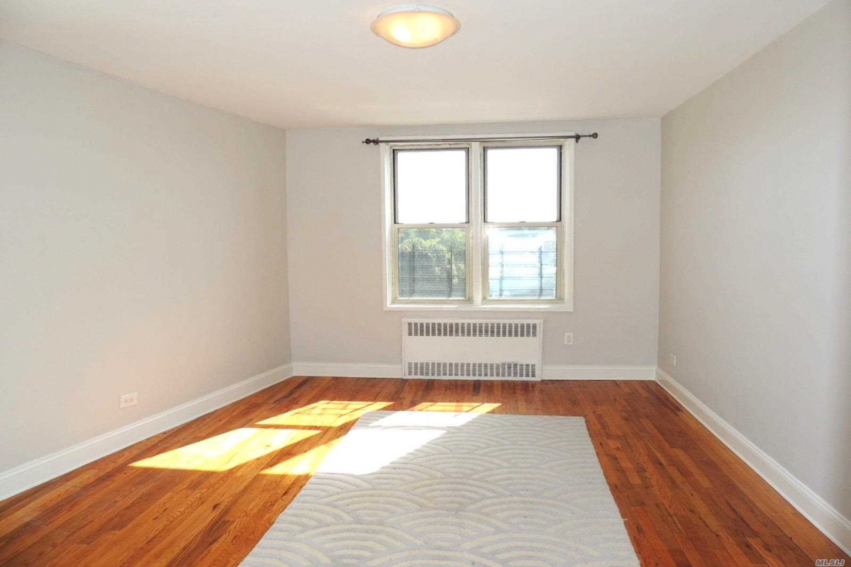 Apartment Dartmouth Street  Queens, NY 11375, MLS-RD3255-3