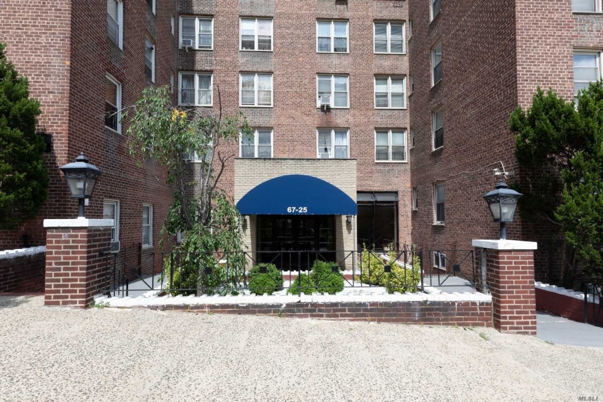 Apartment Dartmouth Street  Queens, NY 11375, MLS-RD3255-19