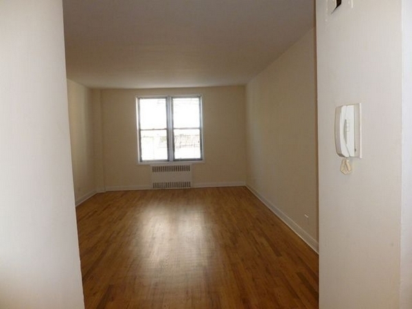 Apartment Dartmouth Street  Queens, NY 11375, MLS-RD3273-3