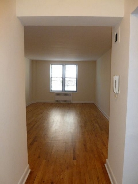 Apartment Dartmouth Street  Queens, NY 11375, MLS-RD3273-5