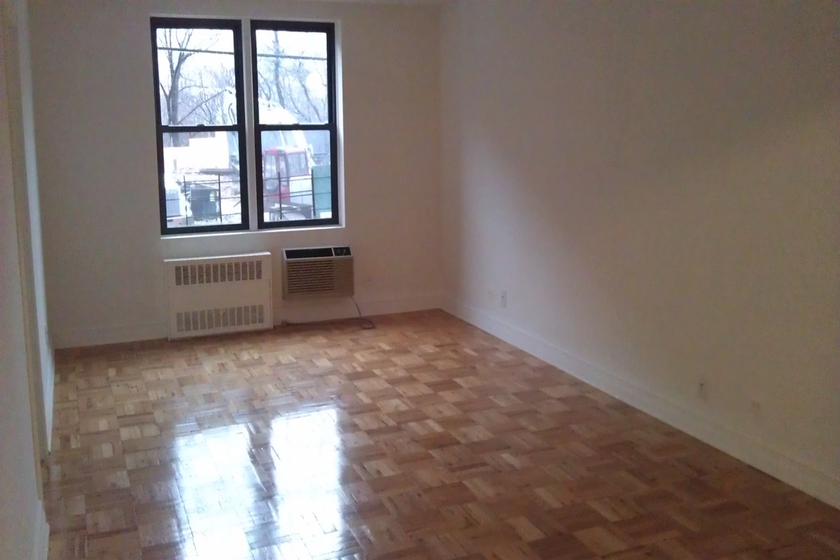 Apartment Wetherole Street  Queens, NY 11374, MLS-RD3276-2