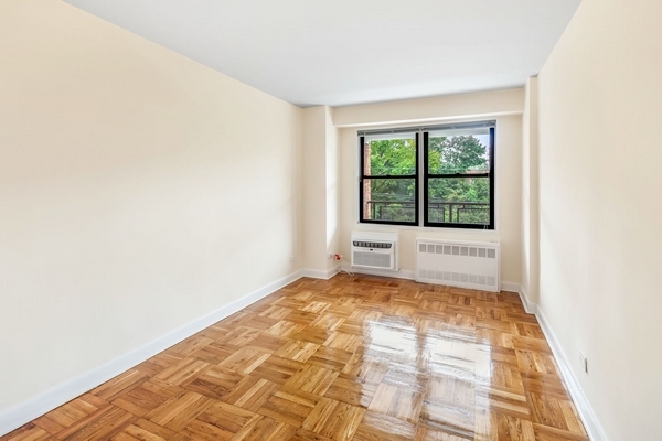 Apartment 67th Avenue  Queens, NY 11374, MLS-RD3280-2