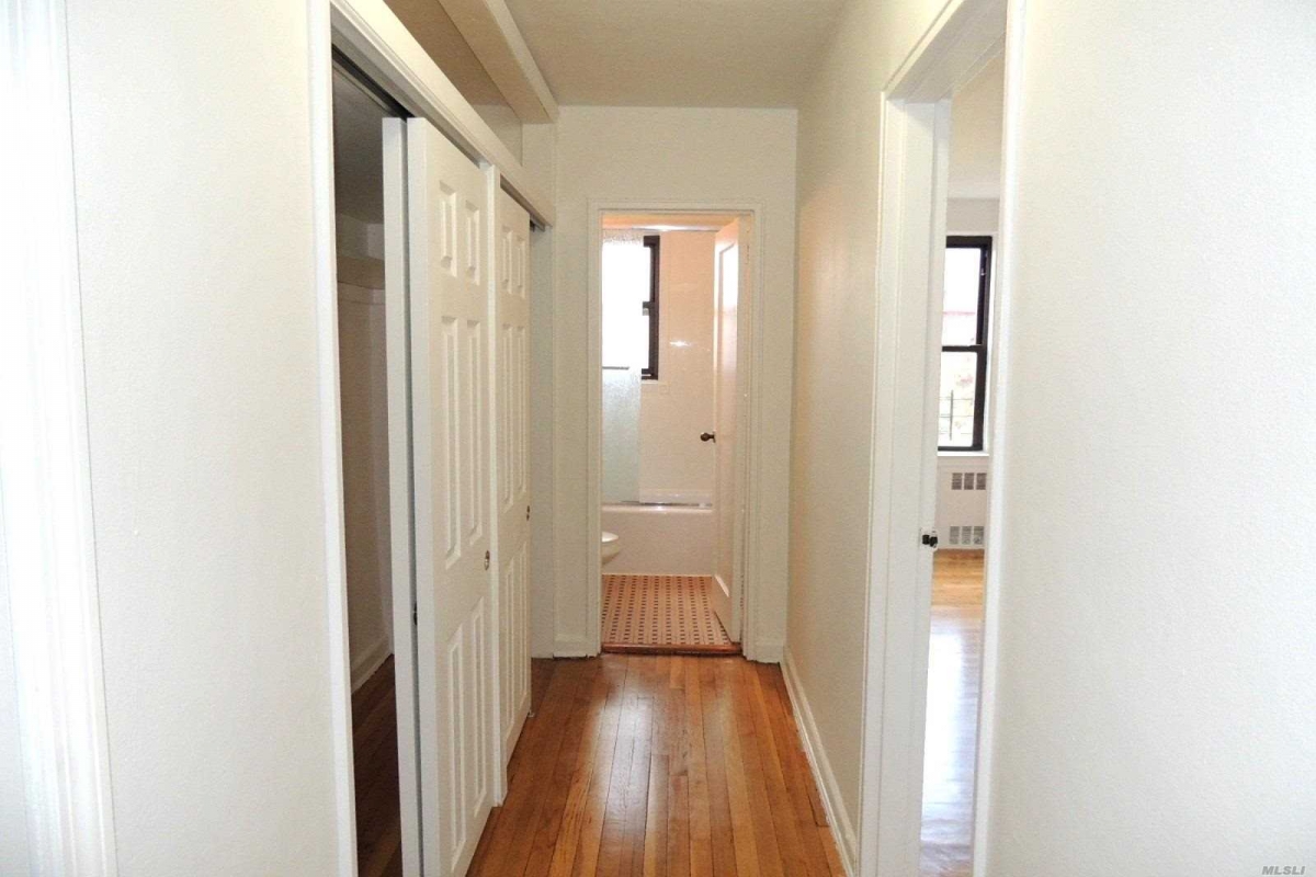 Apartment 66th Avenue  Queens, NY 11375, MLS-RD3297-9