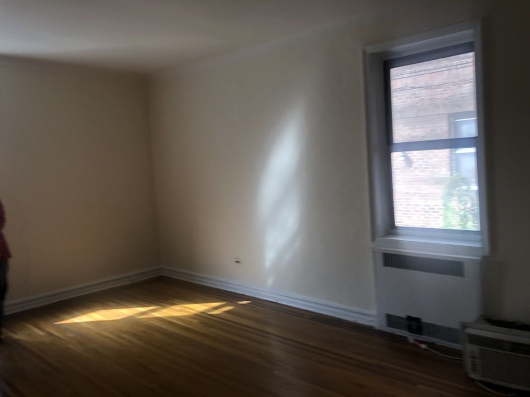 Apartment Saunders Street  Queens, NY 11374, MLS-RD3333-7