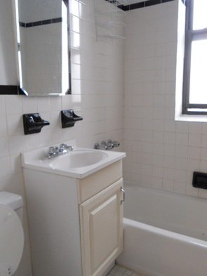 Apartment 88th Avenue  Queens, NY 11421, MLS-RD3347-2