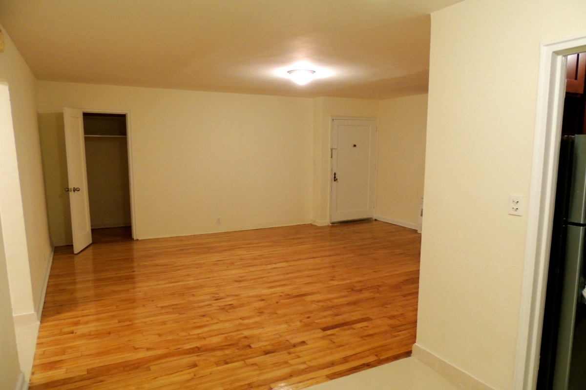 Apartment 69th Avenue  Queens, NY 11366, MLS-RD3361-3