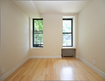 Apartment Metropolitan Avenue  Queens, NY 11415, MLS-RD3386-2