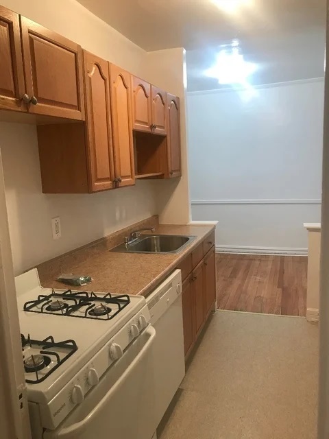 Apartment 63rd Drive  Queens, NY 11374, MLS-RD3665-2