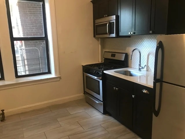 Apartment 33rd Street  Queens, NY 11106, MLS-RD3812-2