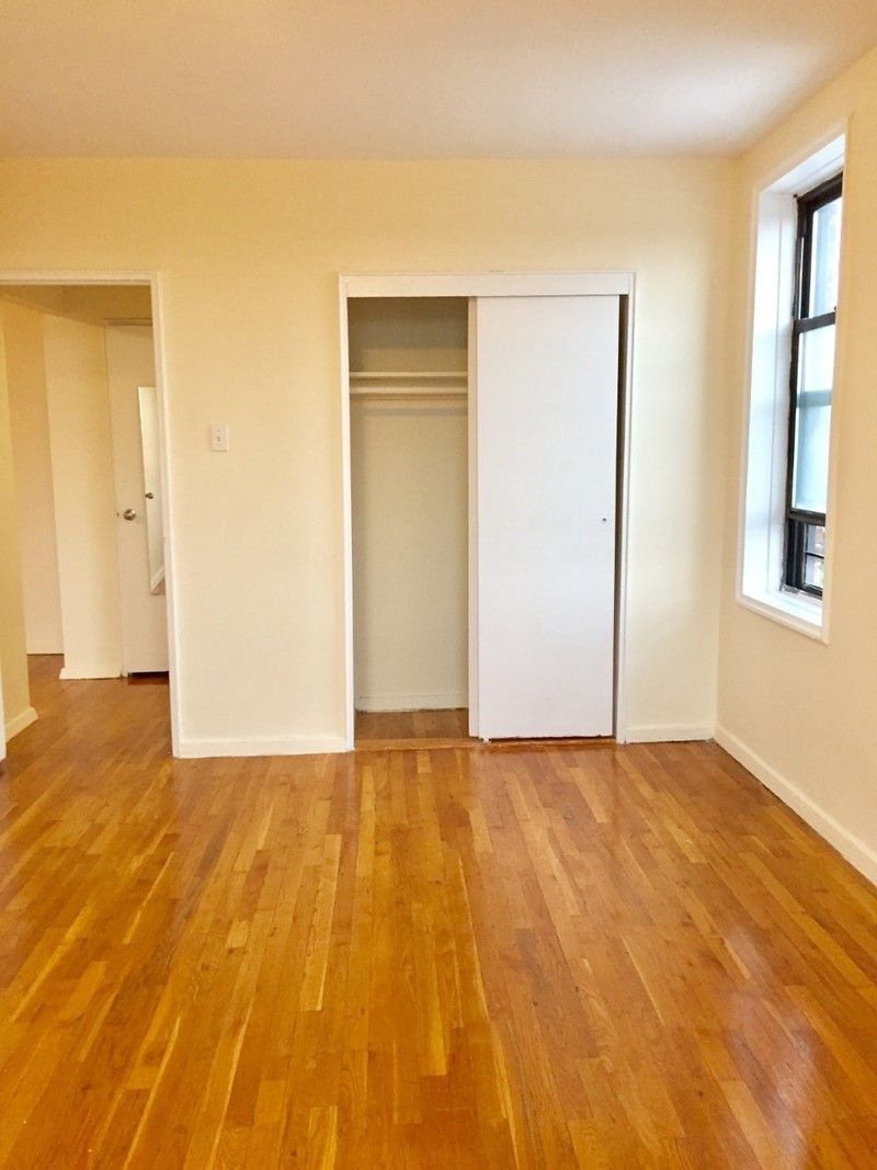 Apartment 35th Avenue  Queens, NY 11354, MLS-RD3861-2