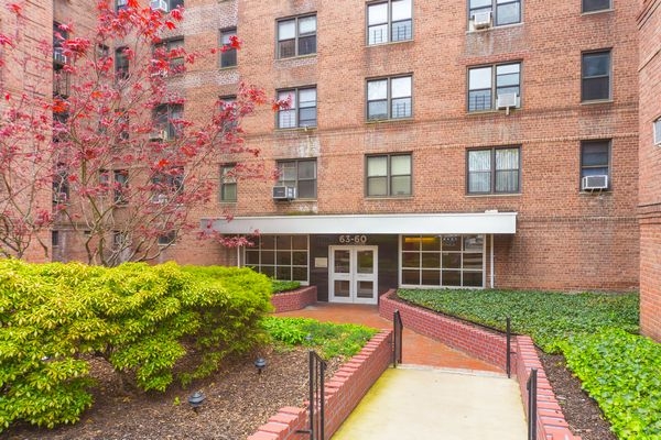 Apartment 98th Street  Queens, NY 11374, MLS-RD3887-3