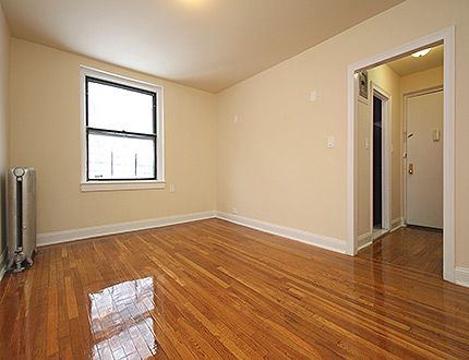 Apartment 47th Street  Queens, NY 11104, MLS-RD3909-2