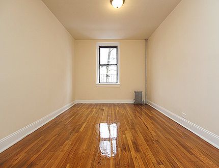 Apartment 47th Street  Queens, NY 11104, MLS-RD3909-4