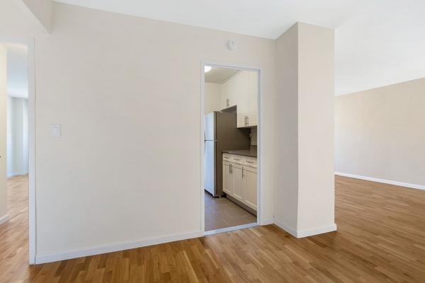 Apartment Horace Harding Expwy  Queens, NY 11368, MLS-RD3925-5