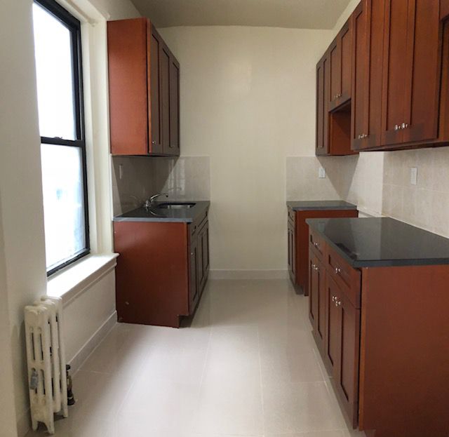 Apartment 46th Street  Queens, NY 11104, MLS-RD4036-2