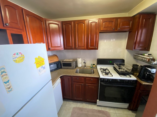 Coop 98th St  Queens, NY 11374, MLS-RD4041-9