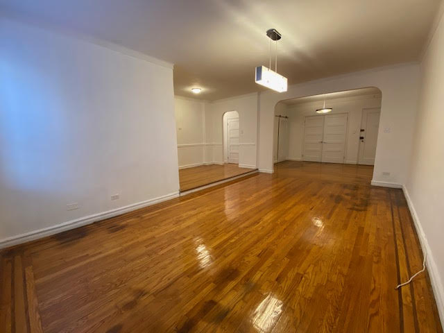 Apartment Saunders Street  Queens, NY 11374, MLS-RD4055-10