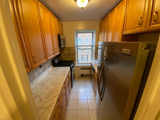 Apartment Saunders Street  Queens, NY 11374, MLS-RD4055-12