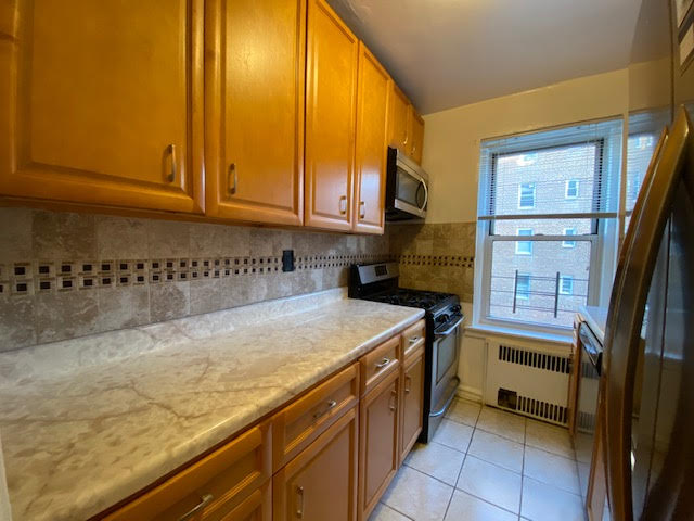 Apartment Saunders Street  Queens, NY 11374, MLS-RD4055-13