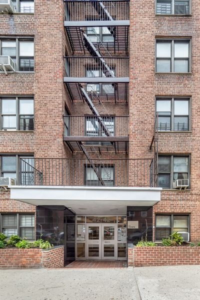 Apartment 80th Street  Queens, NY 11373, MLS-RD4086-5