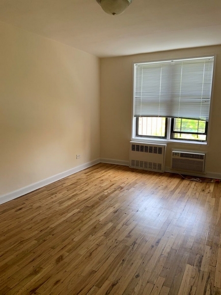 Apartment Colden Street  Queens, NY 11355, MLS-RD4090-2