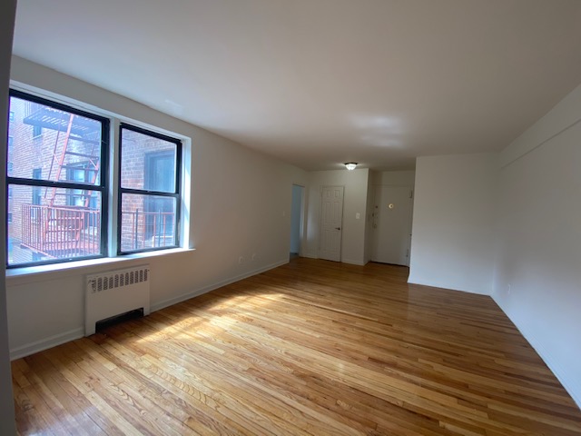 Apartment Dry Harbor Road  Queens, NY 11374, MLS-RD4109-6