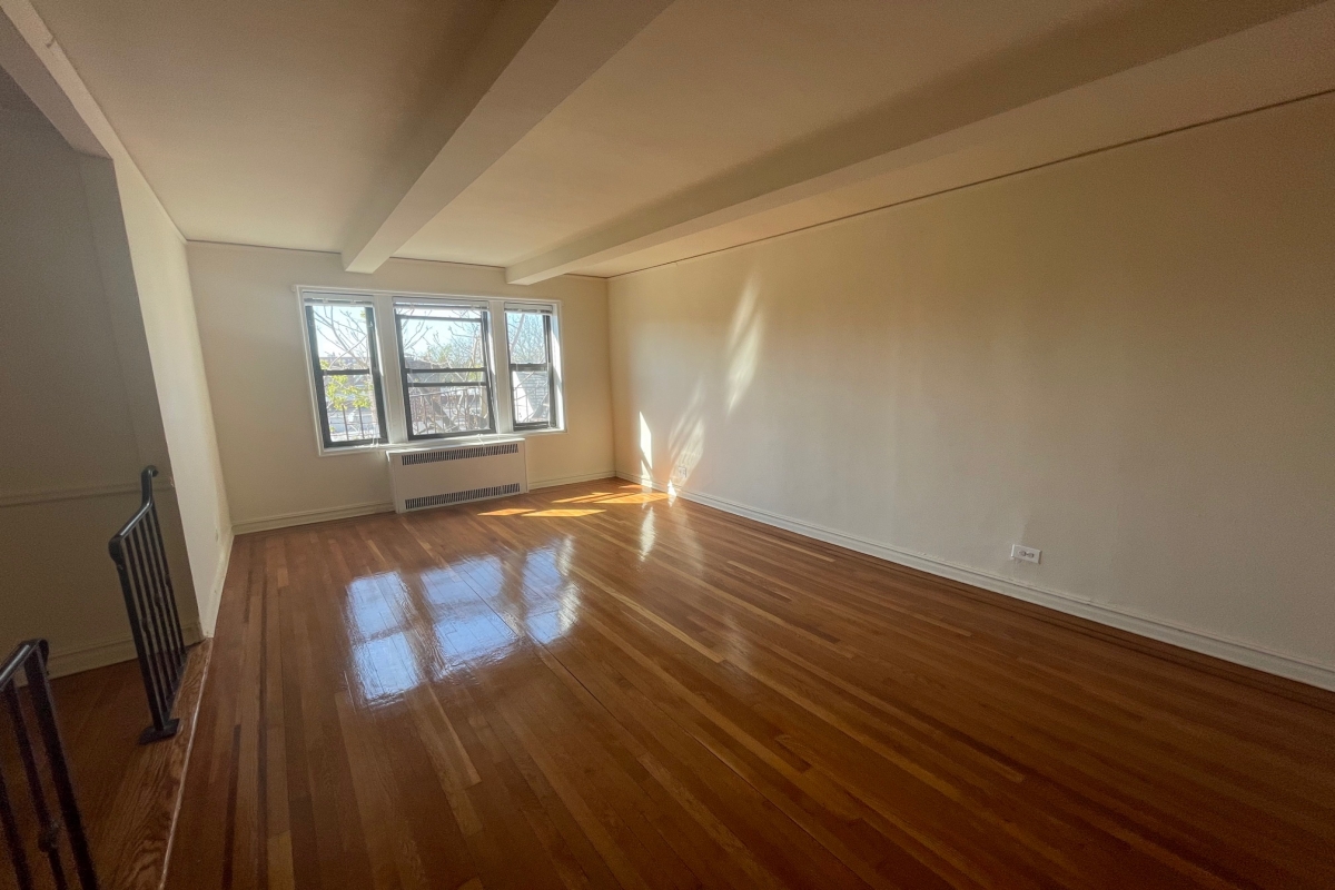 Apartment 63rd Drive  Queens, NY 11374, MLS-RD4120-2