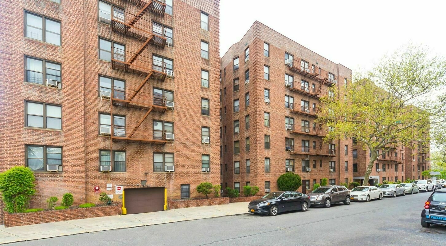 Apartment 62nd Road  Queens, NY 11375, MLS-RD4134-7