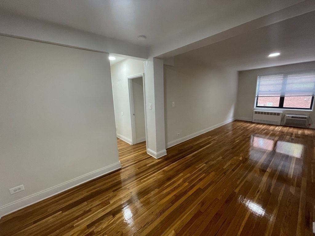 Apartment 67th Road  Queens, NY 11375, MLS-RD4143-7