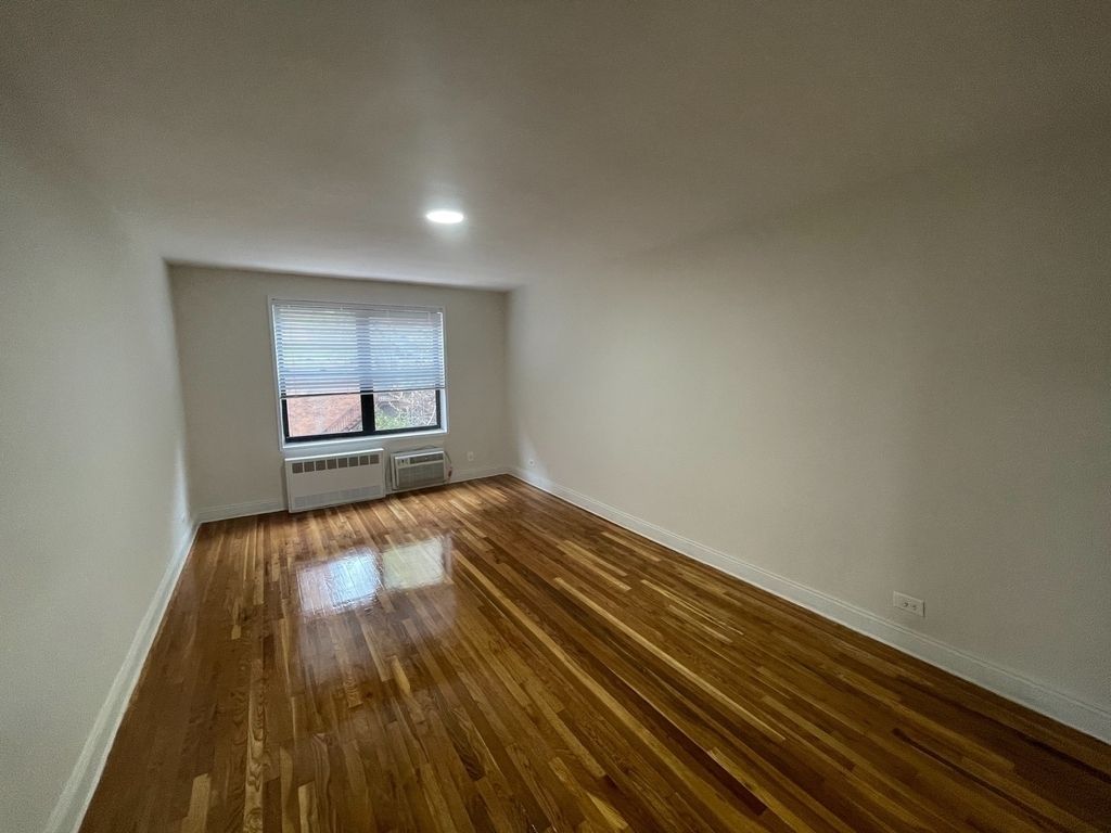 Apartment 67th Road  Queens, NY 11375, MLS-RD4143-8