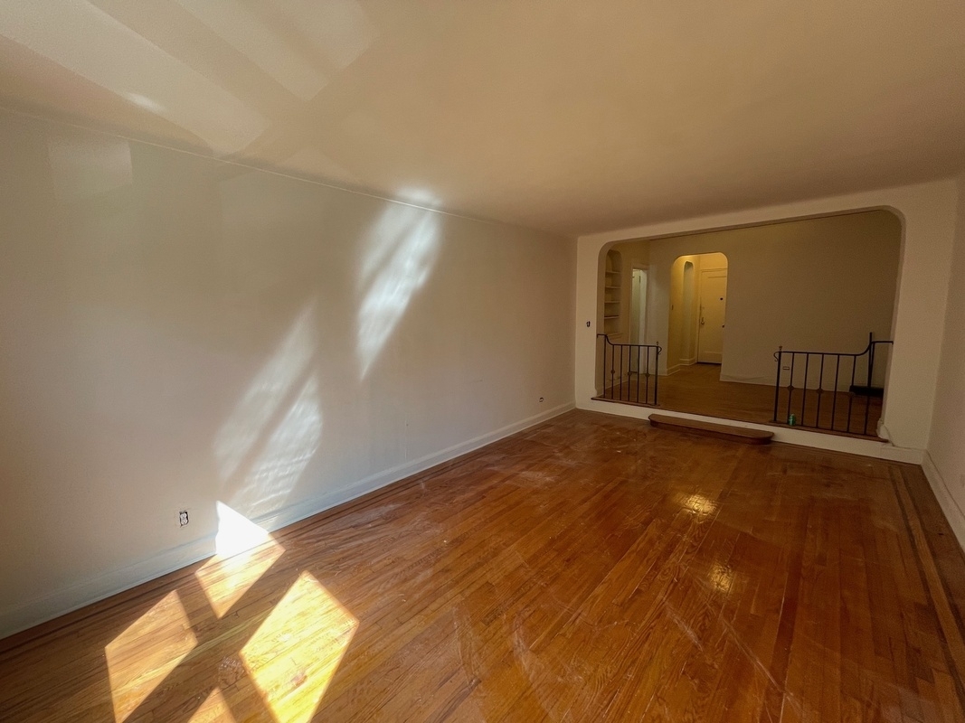 Apartment 112th Street  Queens, NY 11375, MLS-RD4145-4