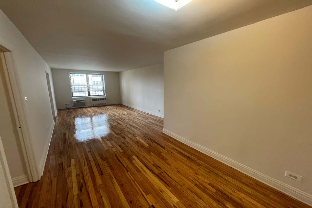 Apartment 103rd Street  Queens, NY 11375, MLS-RD4160-4