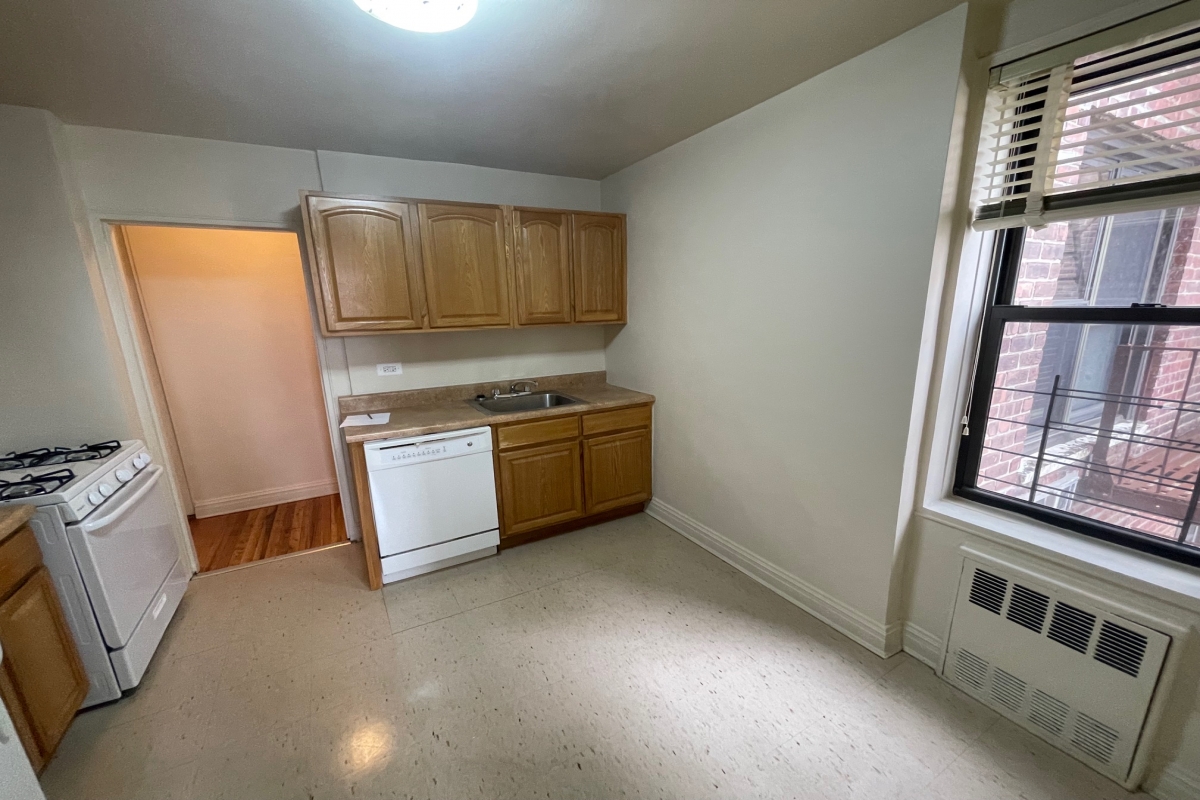 Apartment 103rd Street  Queens, NY 11375, MLS-RD4160-2