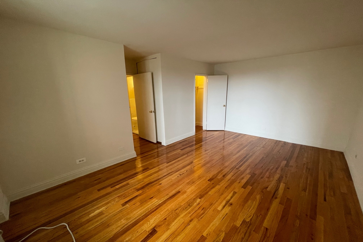 Apartment 103rd Street  Queens, NY 11375, MLS-RD4160-9