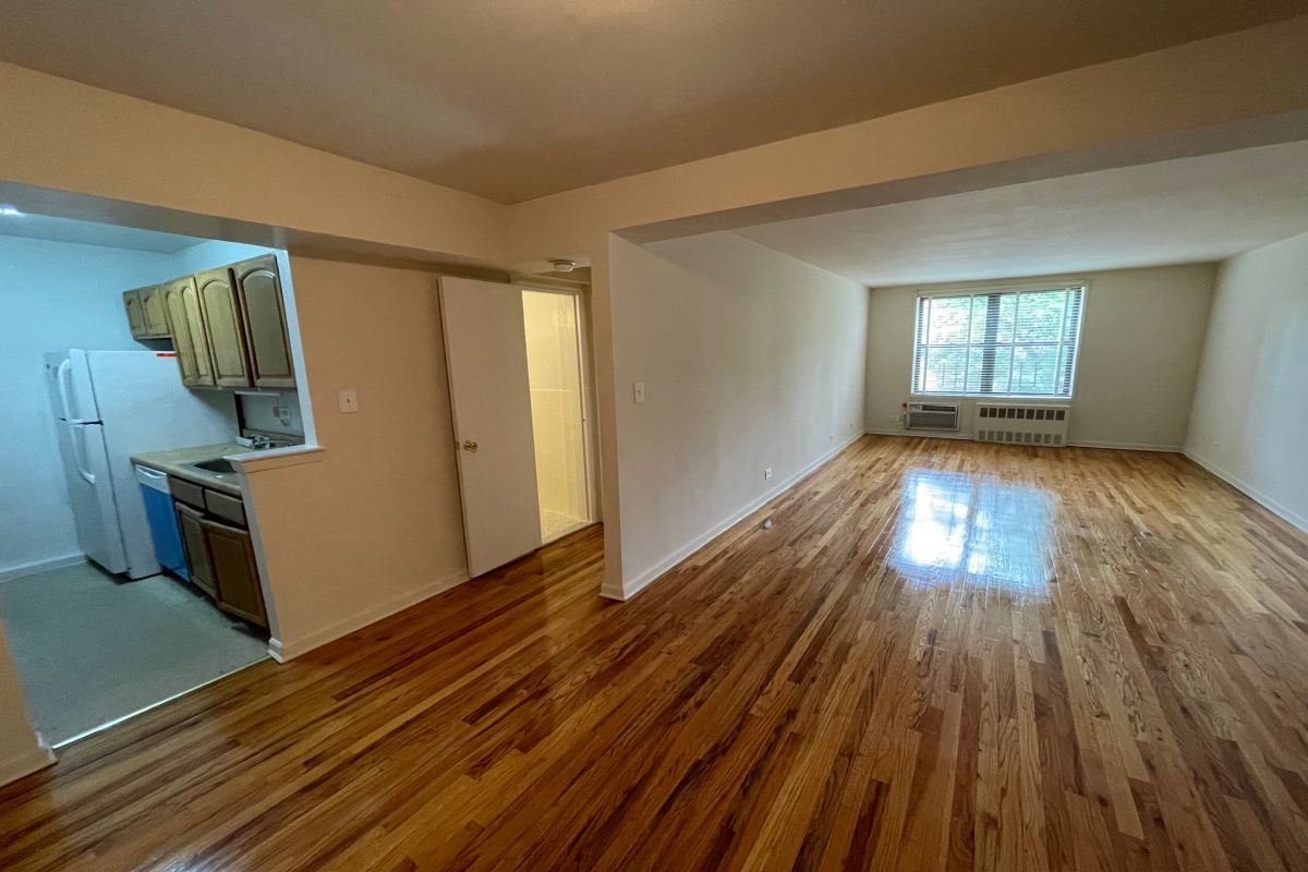 Apartment 103rd Street  Queens, NY 11375, MLS-RD4161-3