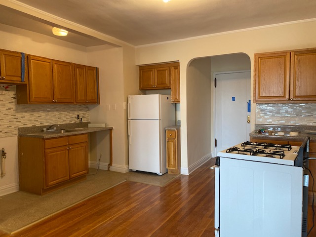 Apartment Haring Street  Queens, NY 11374, MLS-RD4164-3