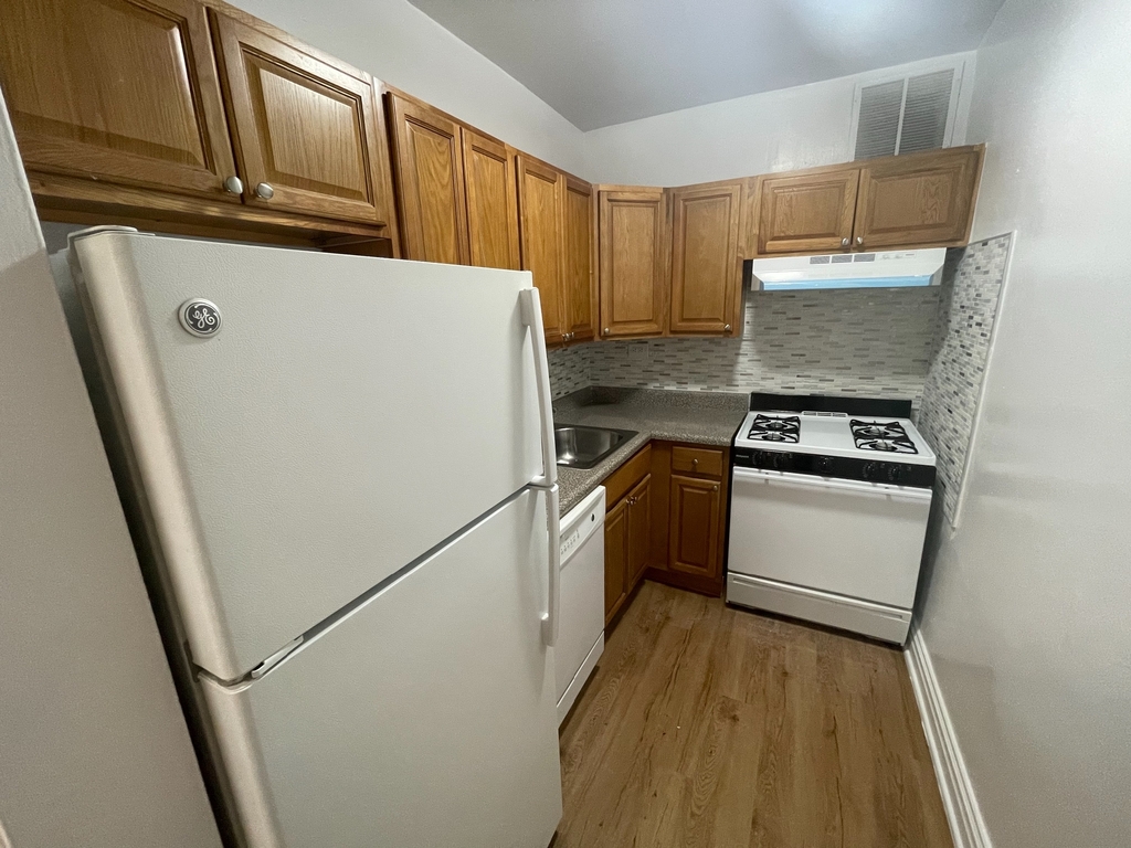 Apartment 67th Road  Queens, NY 11375, MLS-RD4167-8