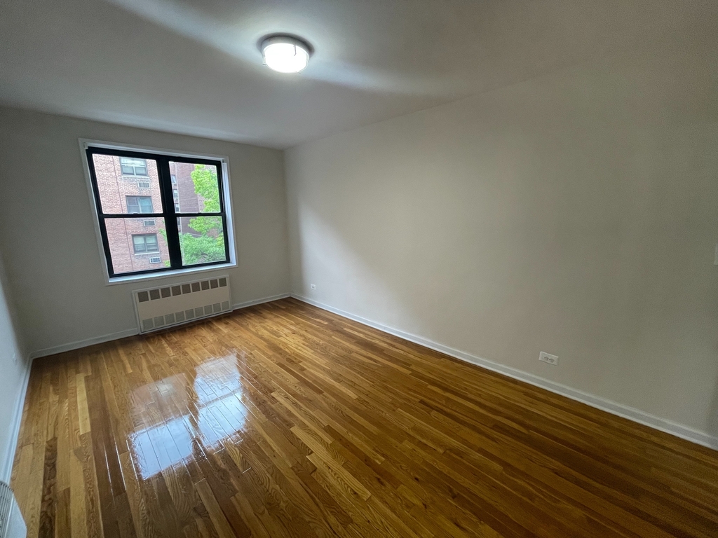 Apartment 67th Road  Queens, NY 11375, MLS-RD4167-9