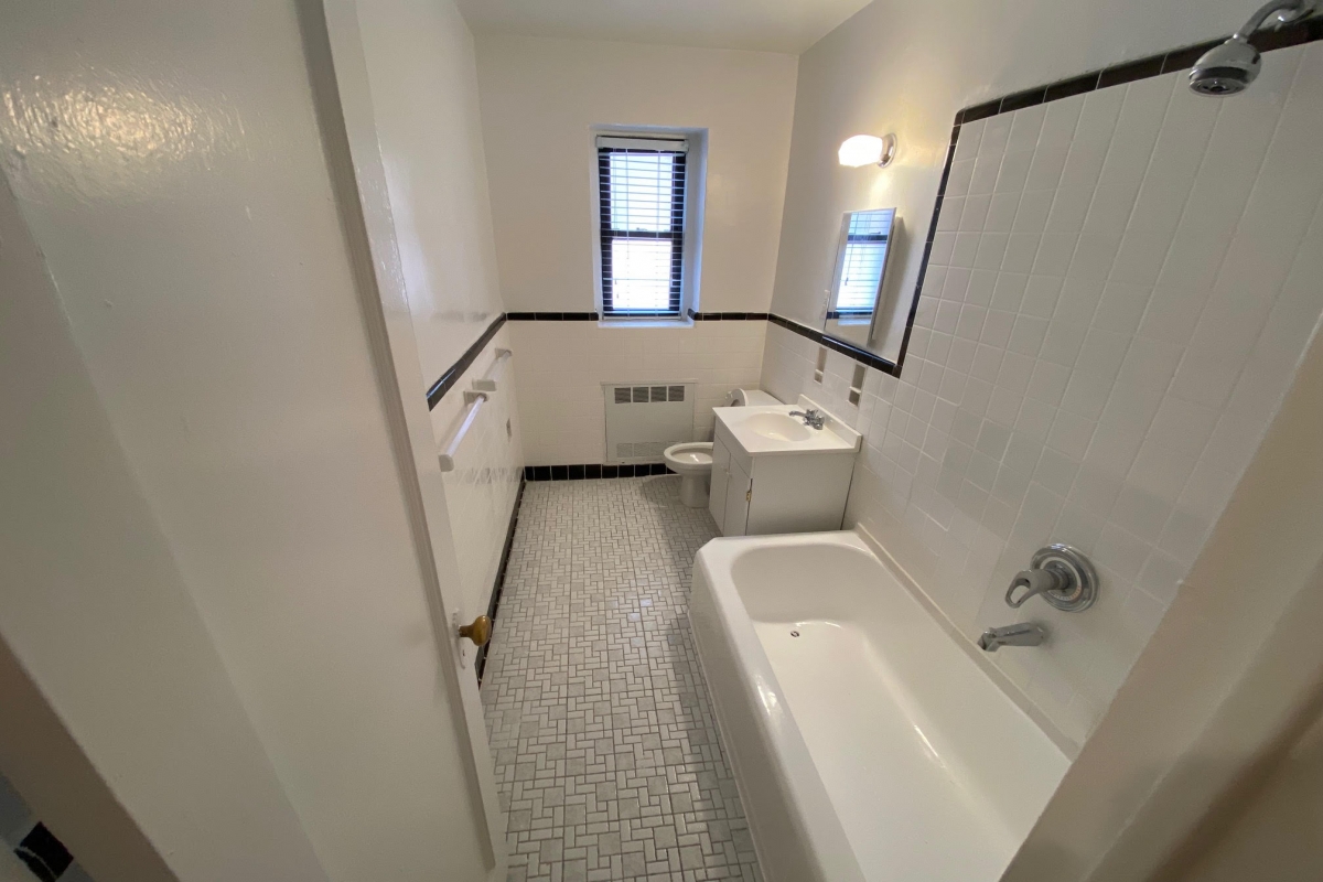 Apartment 63rd Drive  Queens, NY 11374, MLS-RD4171-6