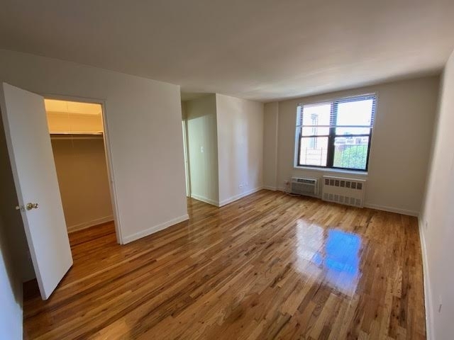 Apartment 103rd Street  Queens, NY 11375, MLS-RD4173-3