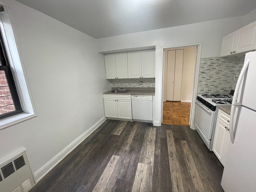 Apartment 67th Avenue  Queens, NY 11375, MLS-RD4174-2