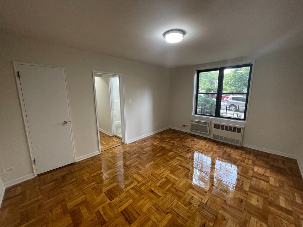 Apartment 67th Avenue  Queens, NY 11375, MLS-RD4174-8