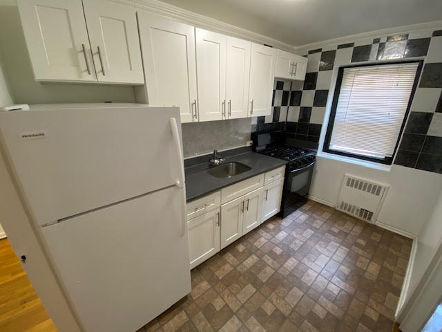 Apartment Metropolitan Avenue  Queens, NY 11415, MLS-RD4194-4