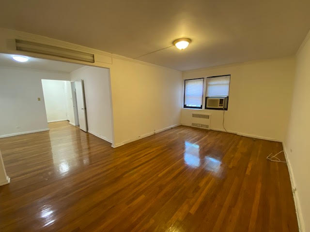 Apartment Metropolitan Avenue  Queens, NY 11415, MLS-RD4194-11